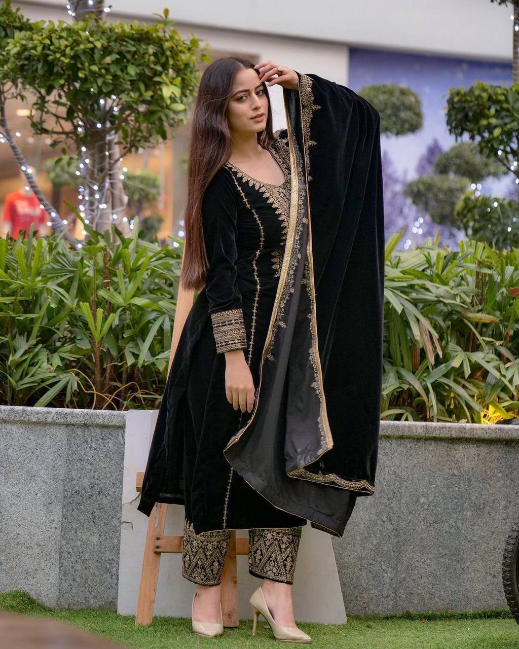 Black velvet embroided kurta set