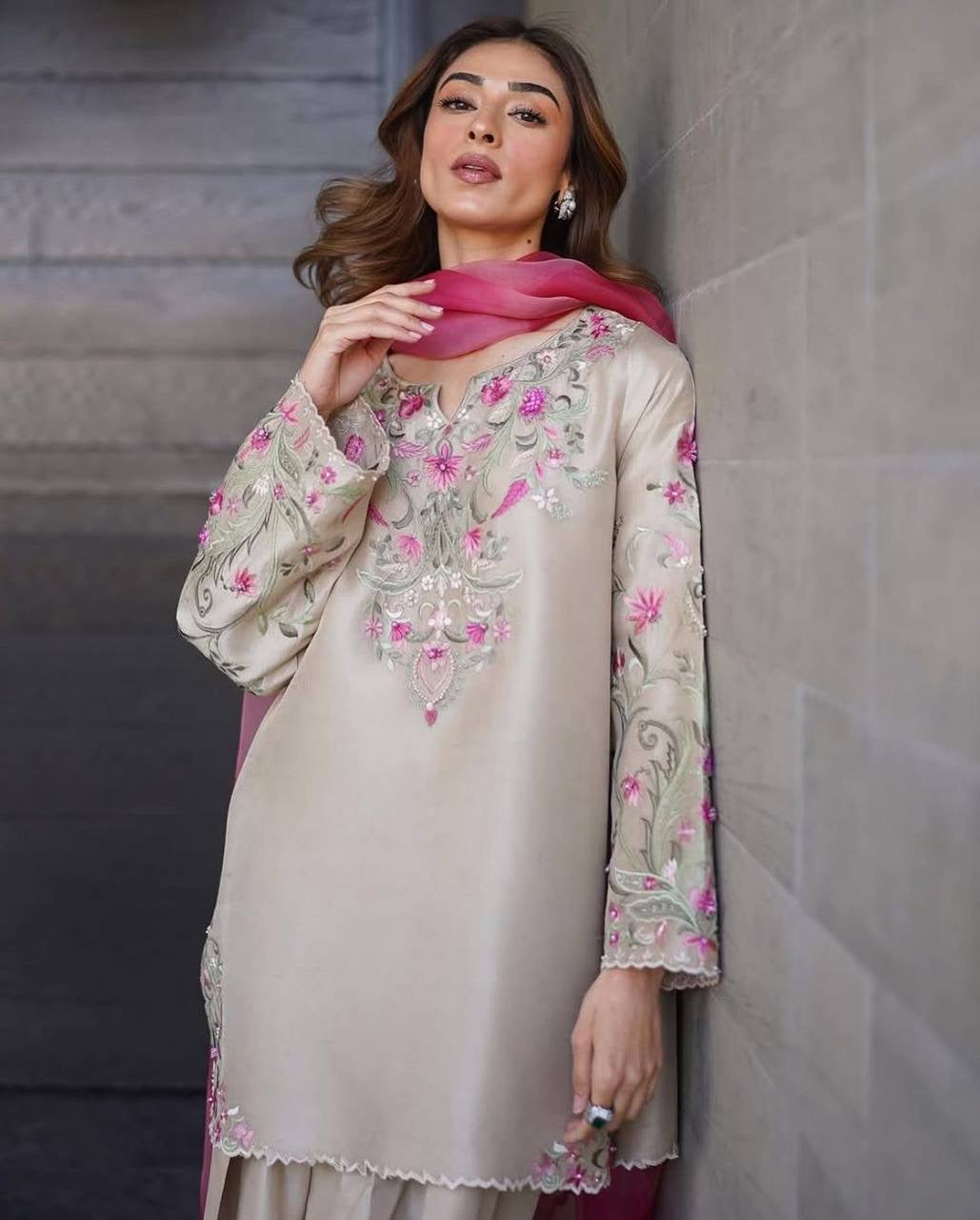 Salwar suit set organza dupatta.