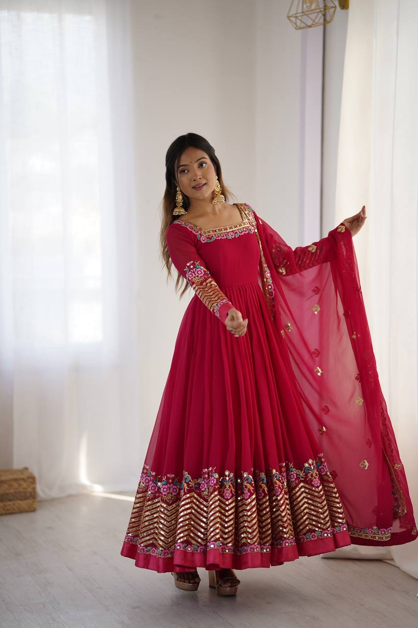 Embroided gown set