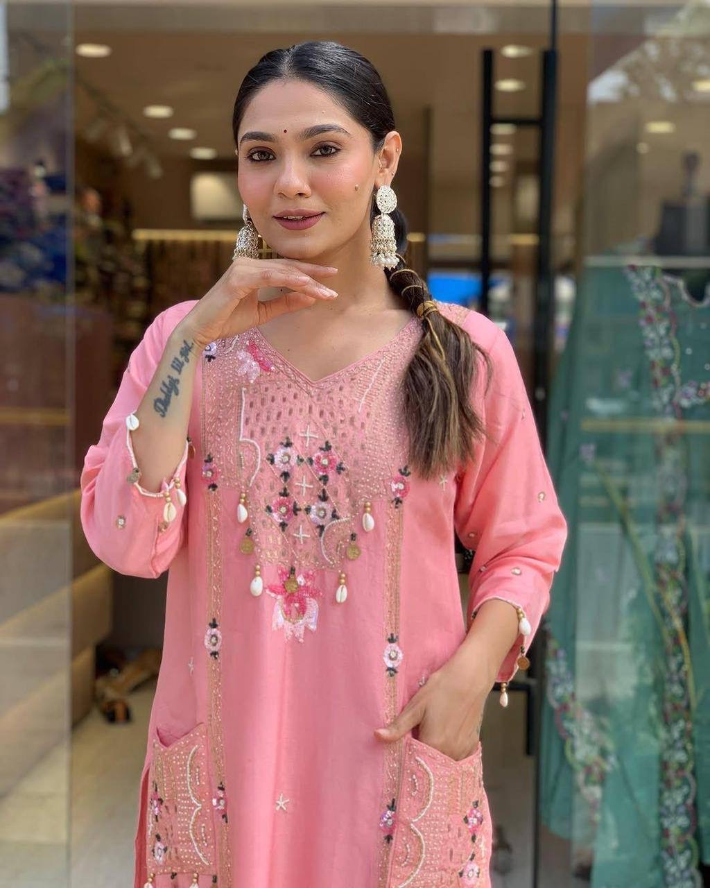 Roman Silk straight suit set.