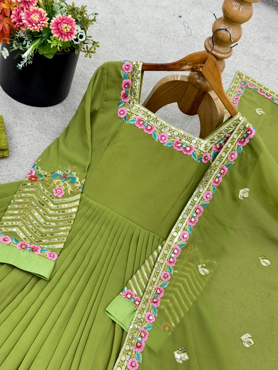 Embroided gown set